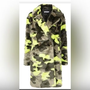 Apparis faux fur camo size L